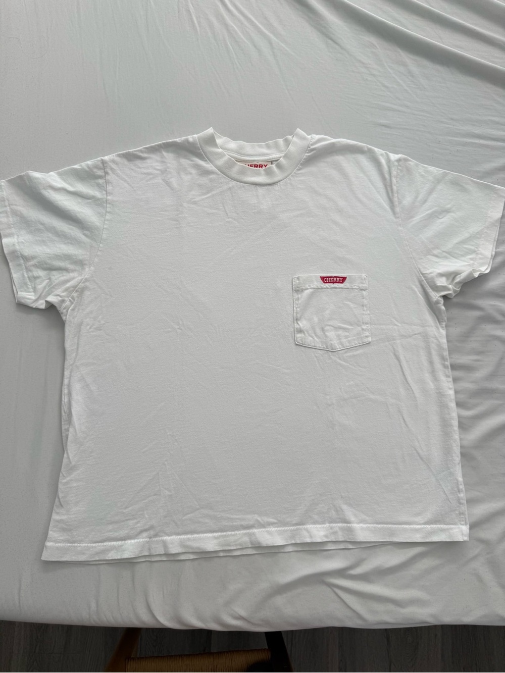 CHERRY Los Angeles White Pocket T-Shirt - Men's Classic Crew Large